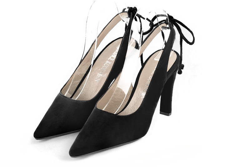 Matt black women's slingback shoes. Pointed toe. High slim heel. Front view - Florence KOOIJMAN